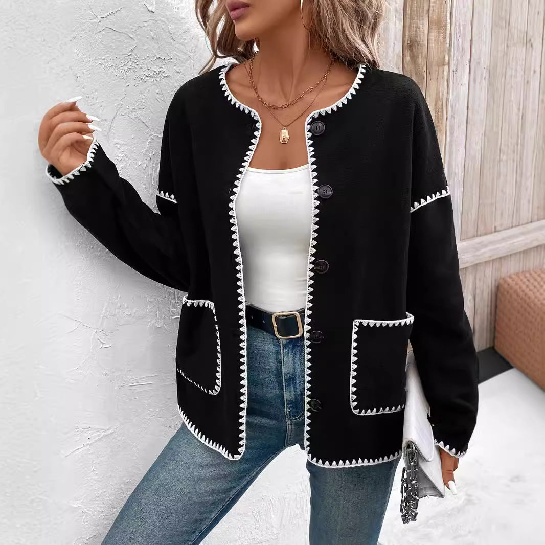 Damen modische Strickjacke mit dekorativem Kontrastbesatz und großen Taschen EB
