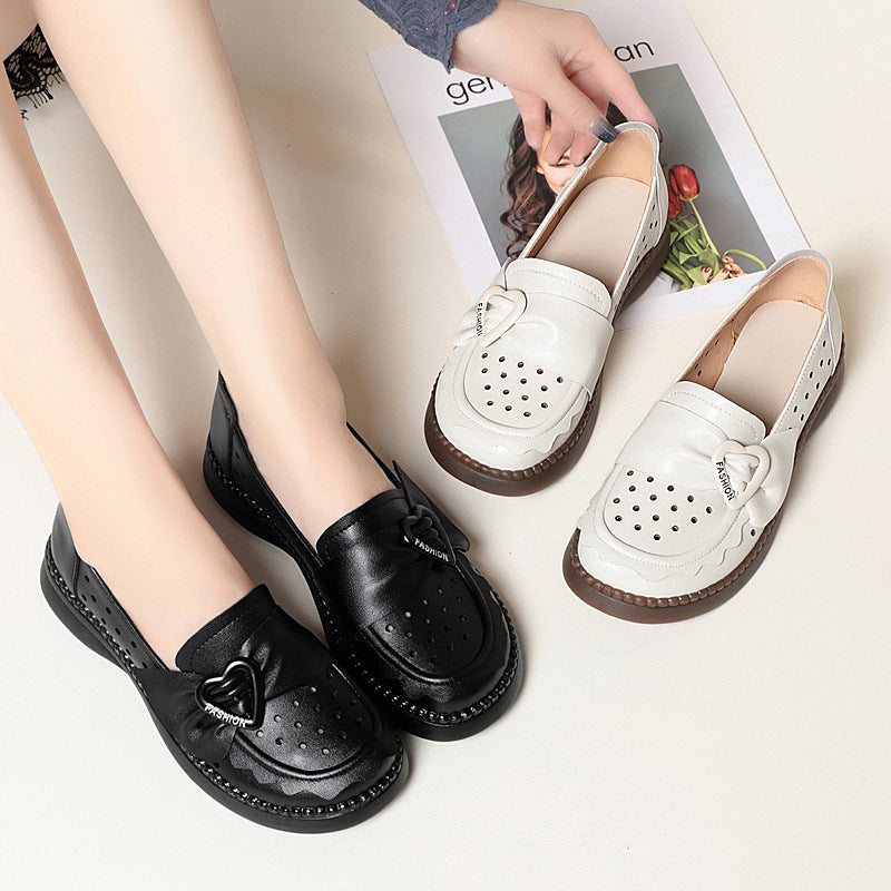 Damen Mokassins mit modischem Herzdetail und atmungsaktiver Perforation EB