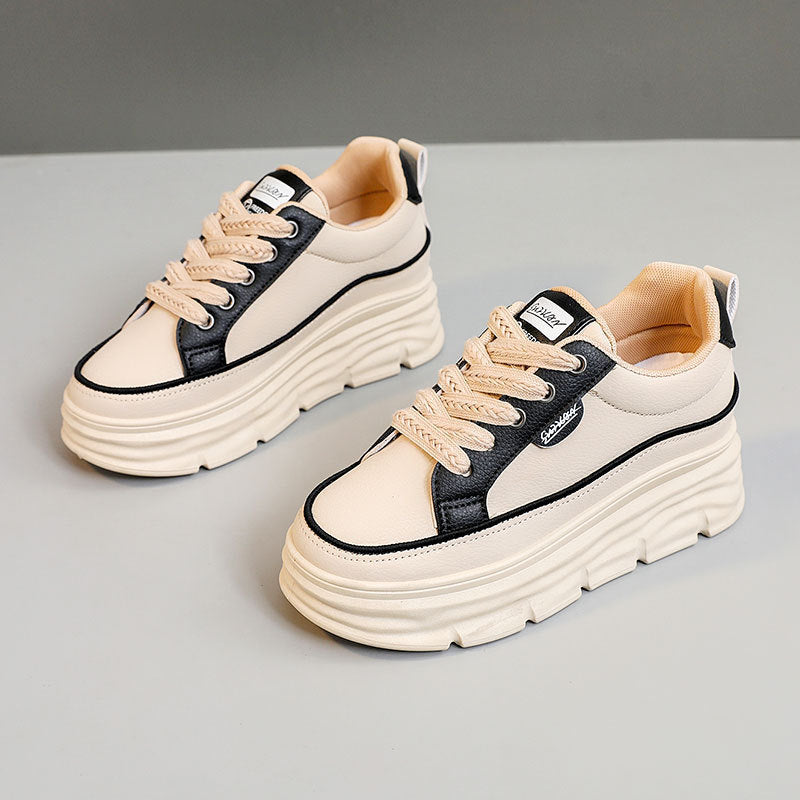 Damen Plateau-Sneaker mit innovativem Dämpfungssystem und modischer Laufsohle EB