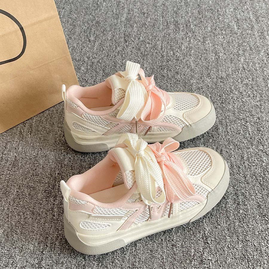 Damen Sportliche Sneakers mit atmungsaktiven Netzmaterialien und bunten Schnürsenkeln EB