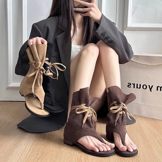 Damen Sandalen mit hohem Faltenwurf und raffiniertem Riemendesign EB