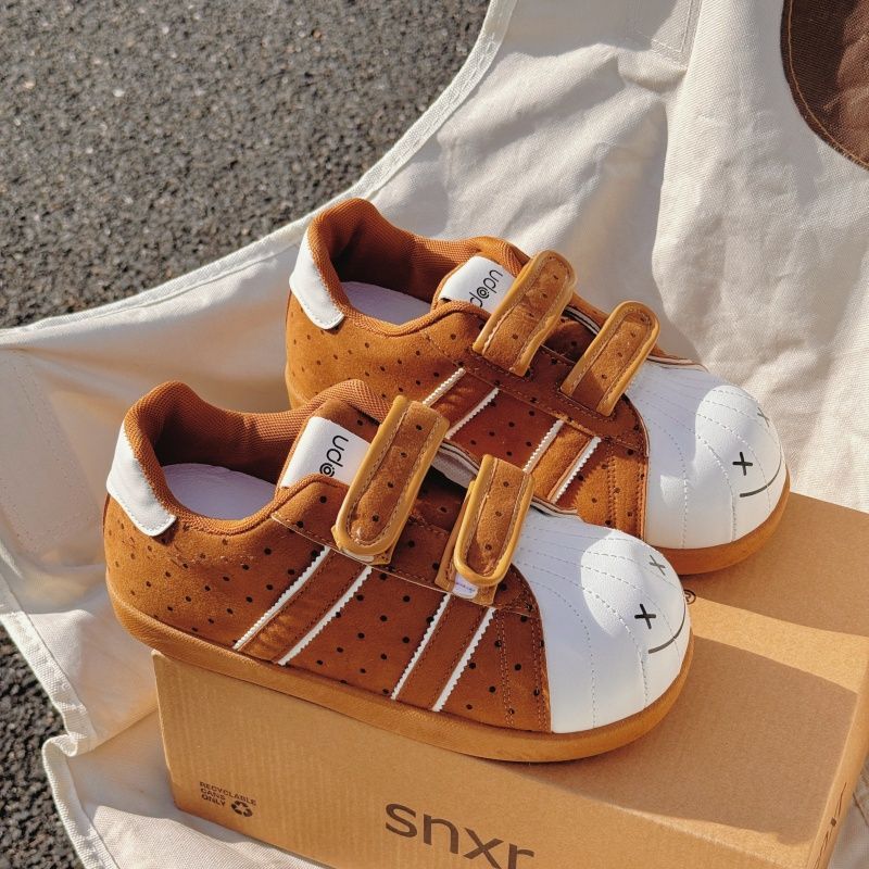 Damen Sneaker mit doppelt verstellbarem Klettverschluss und weichem Innenfutter EB
