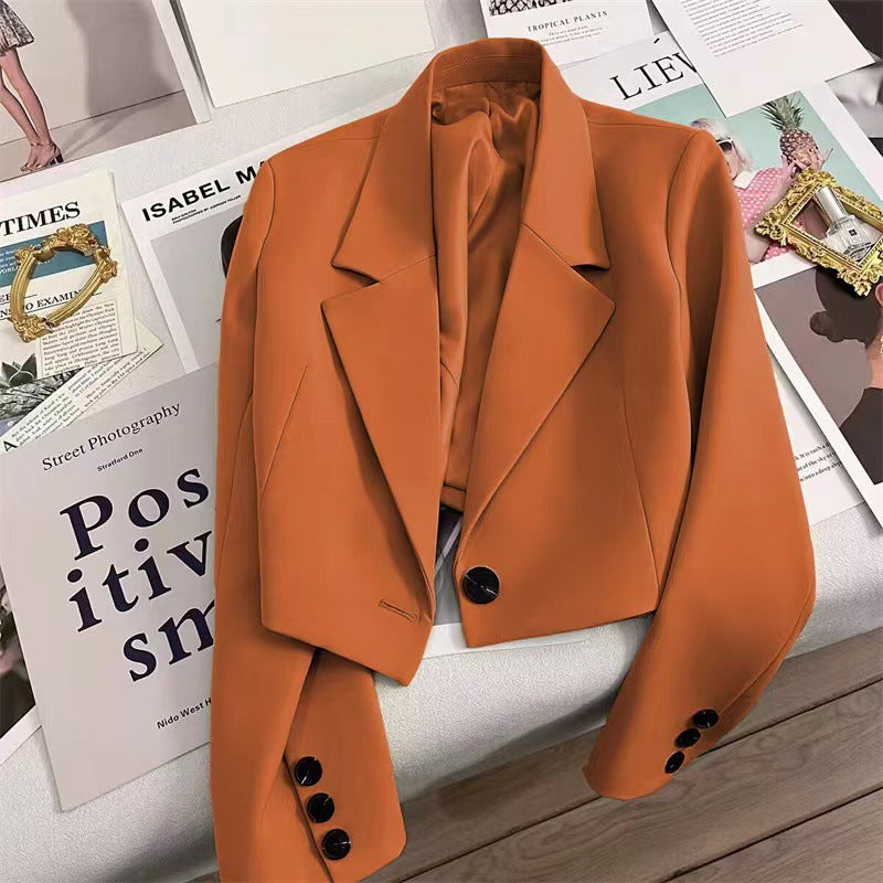 Damen nan kurzer taillierter Blazer mit markantem Revers und Ein-Knopf-Verschluss EB