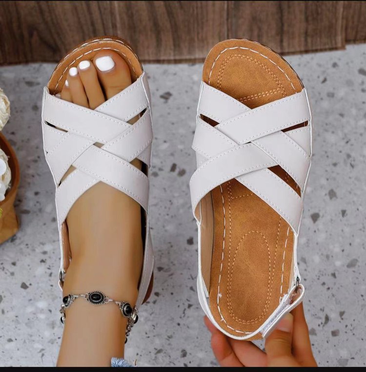 Damen Komfortable Sandalen mit gekreuzten Riemen EB