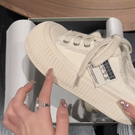 Damen Komfortable Slip-On Sneaker mit modischem Design und stabiler Sohle EB