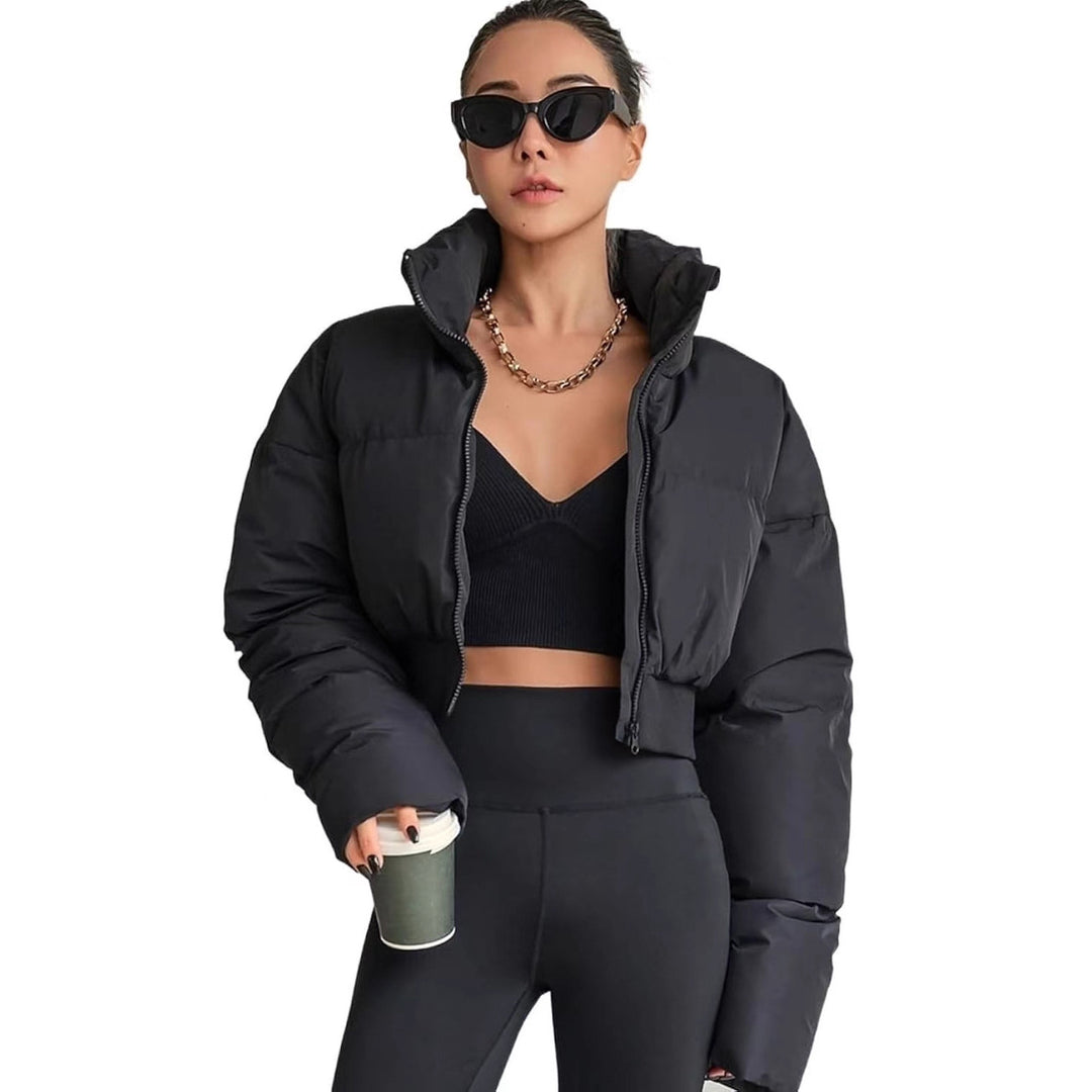 Damen nan kurz geschnittene Steppjacke mit hohem Stehkragen, Kordelzugsaum und breitem Rippenbund EB