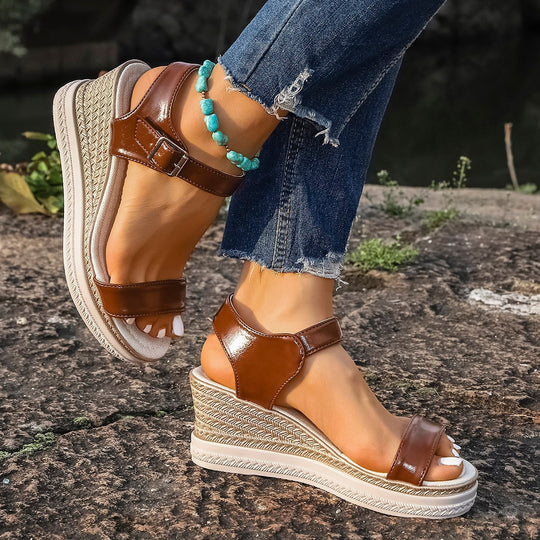 Damen Wedge-Pantoletten mit modischem Riemendesign und komfortabler Sohle EB