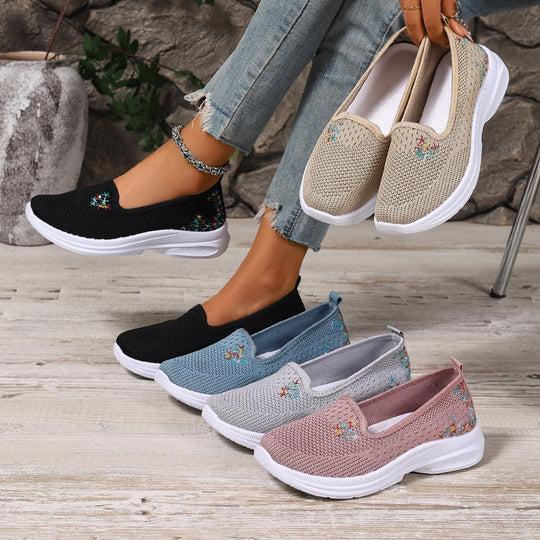 Damen Bequeme Slip-On Schuhe mit atmungsaktiver Strickoberfläche und floralem Muster EB