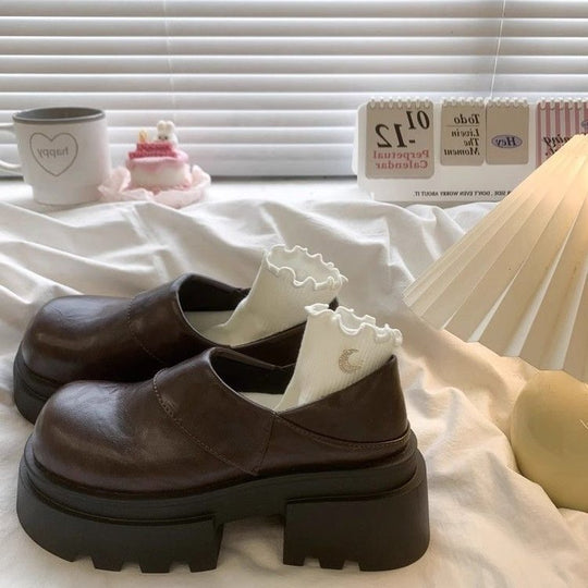 Damen Clogs mit anspruchsvollem Design und extravaganten Details EB