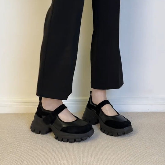 Damen Sneakers mit verstellbarem Klettverschluss und rutschfester Sohle EB