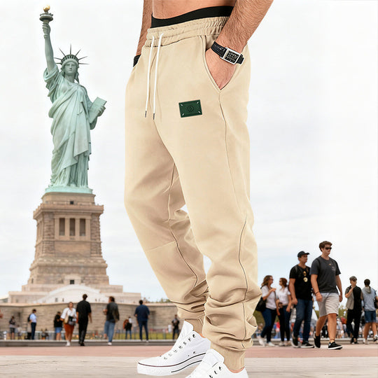 Herren Slim-Fit Sweat-Jogger mit elastischem Bund, Tunnelzug und gerippten Bündchen EB