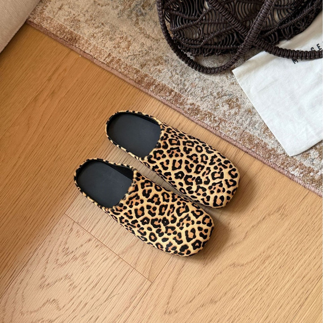 Damen Modische Clogs mit trendigem Leopardenmuster und ergonomischer Fußbettausstattung EB