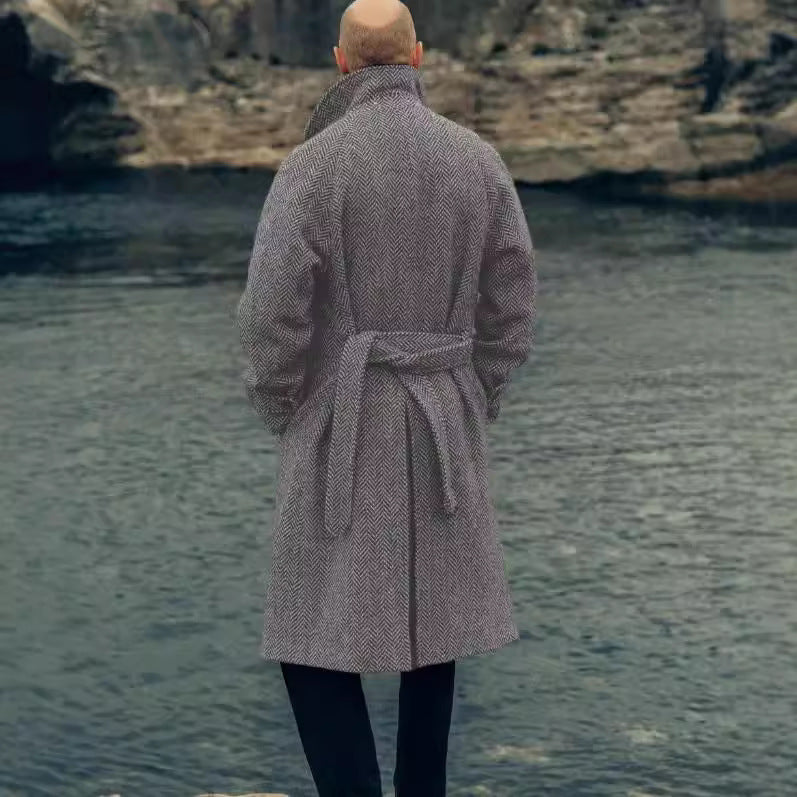 Herren eleganter Wollmantel mit Fischgrätmuster EB