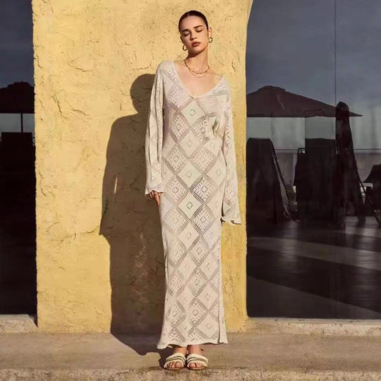 Damen Figurschmeichelndes Maxikleid mit tiefem V-Ausschnitt EB
