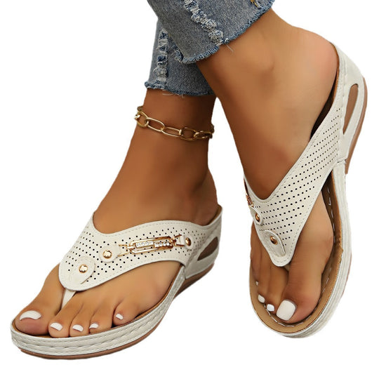 Damen Komfortable Zehentrenner-Sandalen mit dekorativen Akzenten EB