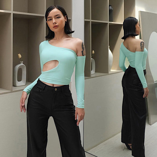 Damen asymmetrisches Langarmshirt mit Cut-out und innovativem Designs EB