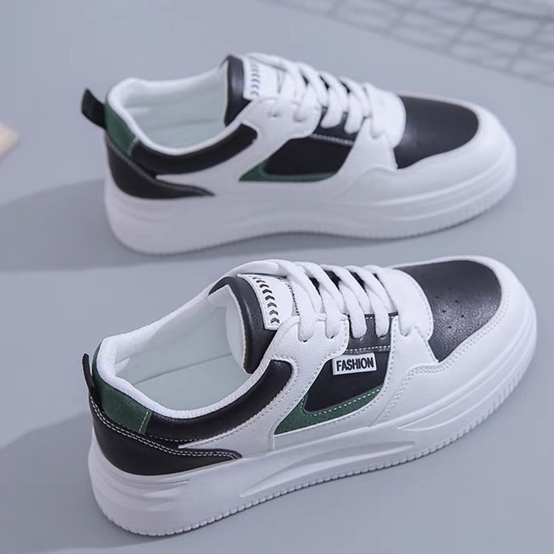 Damen Sportliche Sneaker mit modischen Akzenten und dämpfender Sohle EB