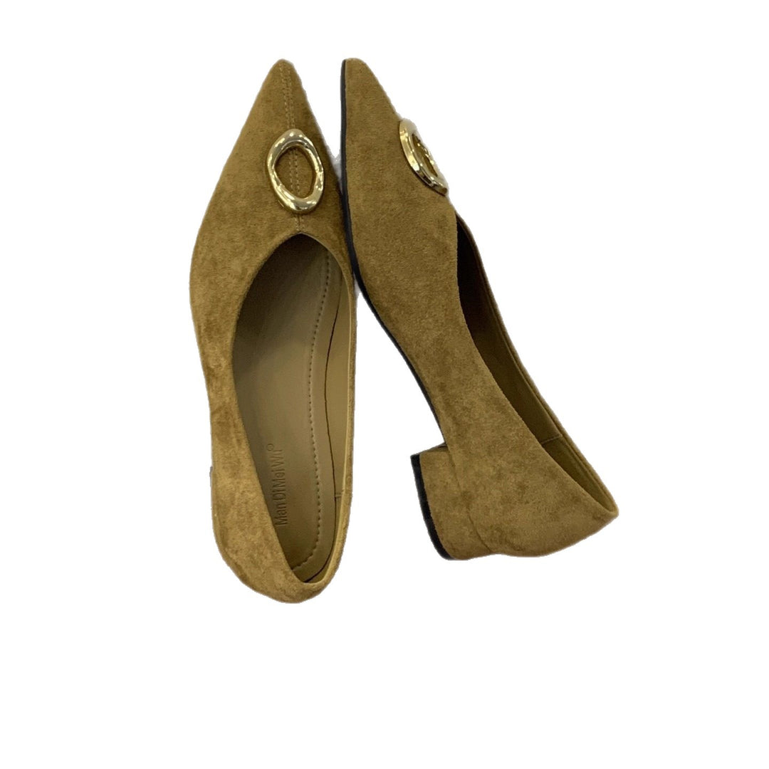 Damen elegante spitze Pumps mit dekorativen Metallakzenten EB
