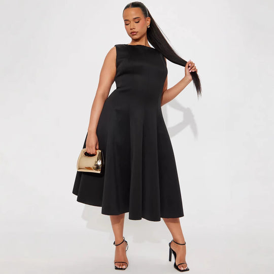 Damen Elegantes zeitloses Cocktailkleid mit schwingendem Rock und minimalistischer Silhouette EB