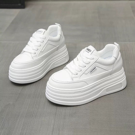 Damen Plateau Sneakers mit ergonomischer Sohle und modischem Design EB