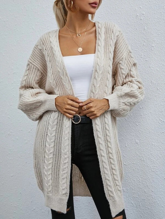 Damen Grobstrick Cardigan mit lässigem Oversize-Schnitt und raffiniertem Zopfmuster EB