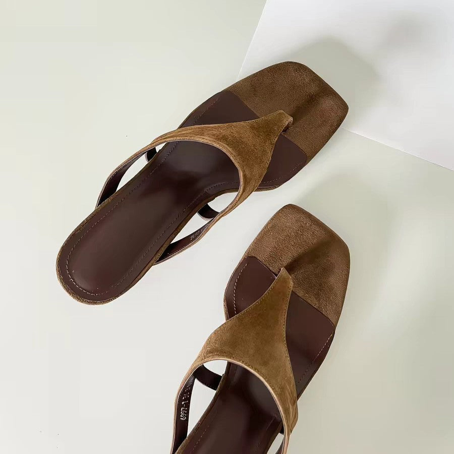 Damen Zehentrenner-Sandalen mit ergonomischem Fußbett und modischem Riemendesign EB