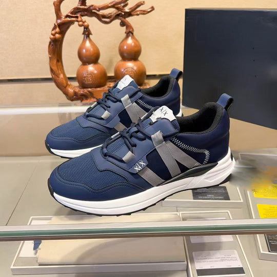 Damen Sportliche Sneakers mit innovativem Tragekomfort und atmungsaktiver Oberfläche EB
