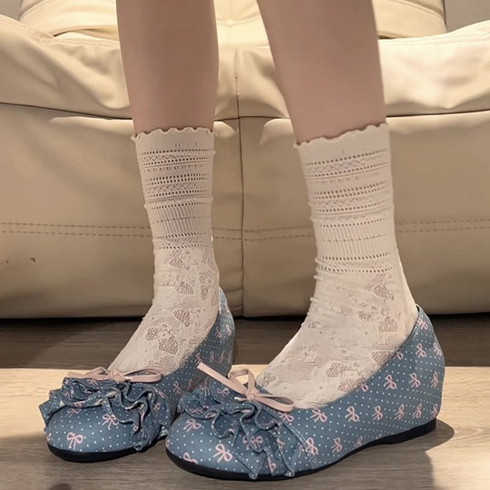 Damen Ballerinas mit verspieltem Rüschendesign und Punkten EB