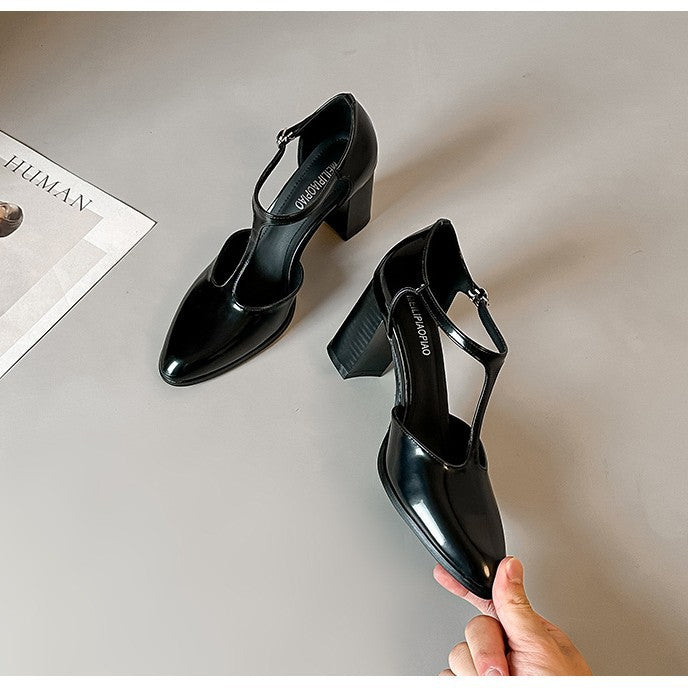 Damen Elegante T-Strap Pumps mit Blockabsatz EB
