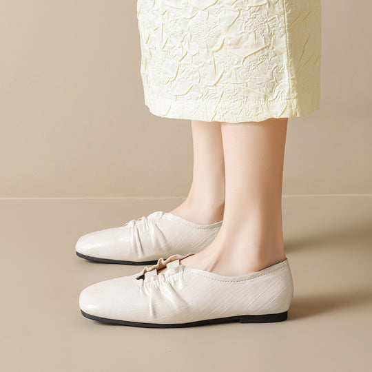 Damen Freizeitliche Slipper mit modischer Faltenoptik EB