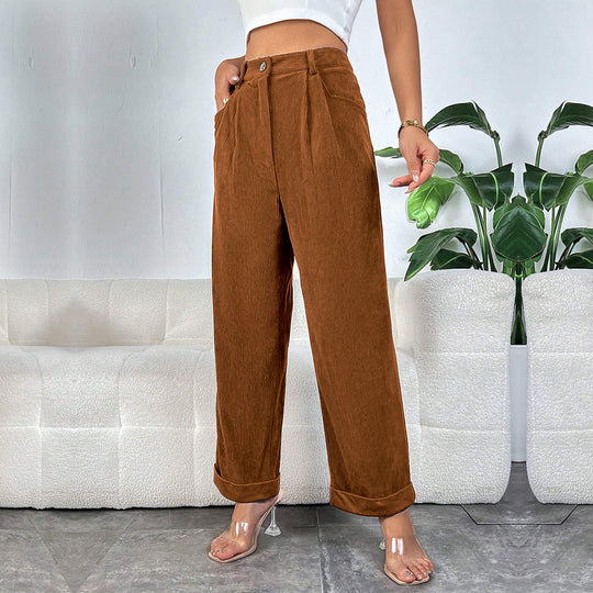 Damen hochgeschnittene Cordhose mit weitem Bein, Bundfalten und umgeschlagenem Saum Eichborn Berlin
