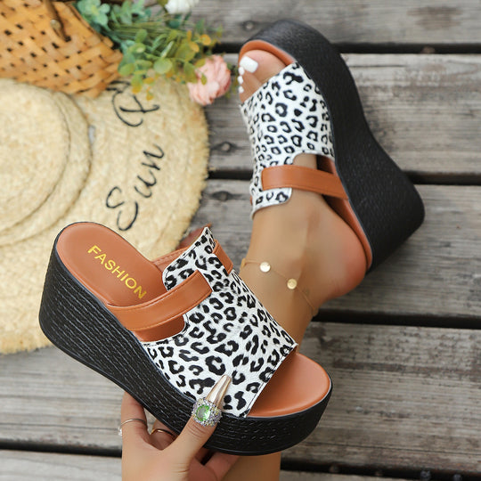 Damen Wedge-Sandaletten mit animalischem Design und komfortablem Fußbett EB