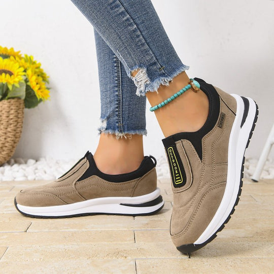 Damen Komfortable Slip-On Sneakers mit dämpfender Sohle und atmungsaktiver Oberfläche EB