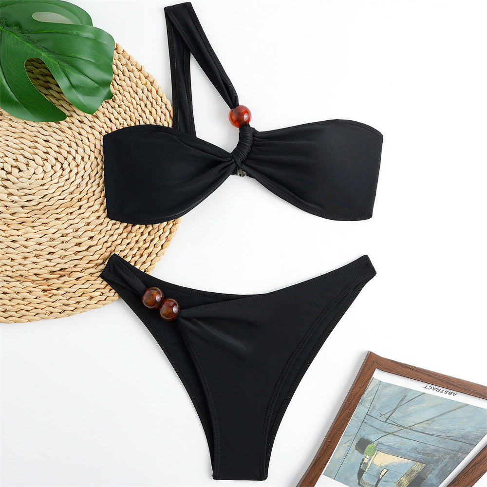 Damen Bikini-Set mit asymmetrischem Halter-Neck und dekorativen Hosenknöpfen EB