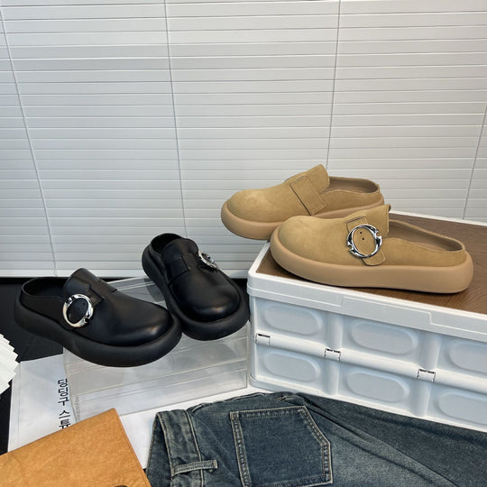 Damen Komfortable und modische Clogs mit dekorativem Detail EB