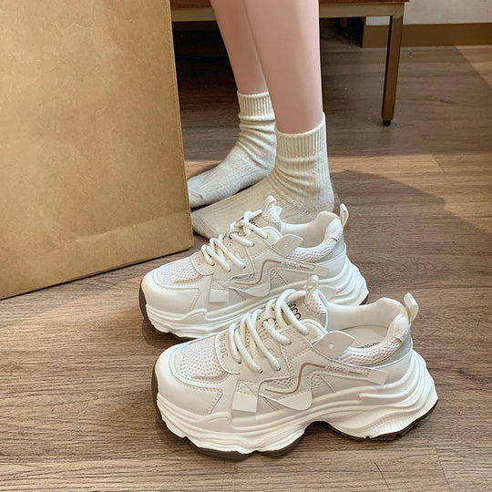 Damen Sneaker mit luftiger Mesh-Oberfläche und dämpfender Sohle EB