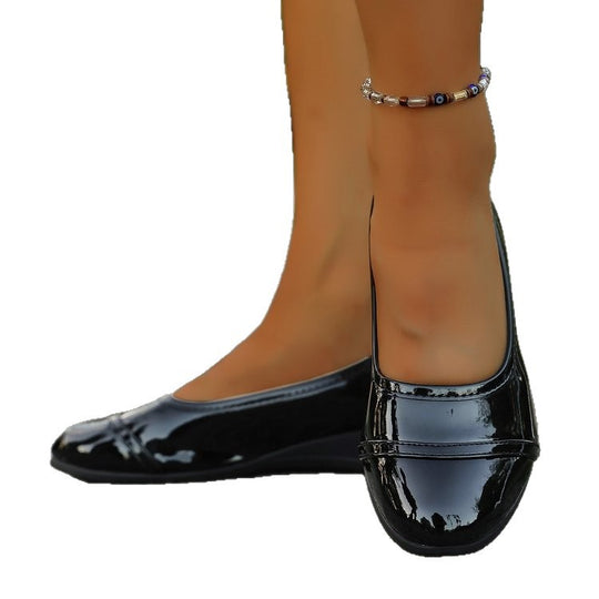 Damen Ballerinas mit elegantem Hochglanz-Lederober material und ergonomischer Laufsohle EB