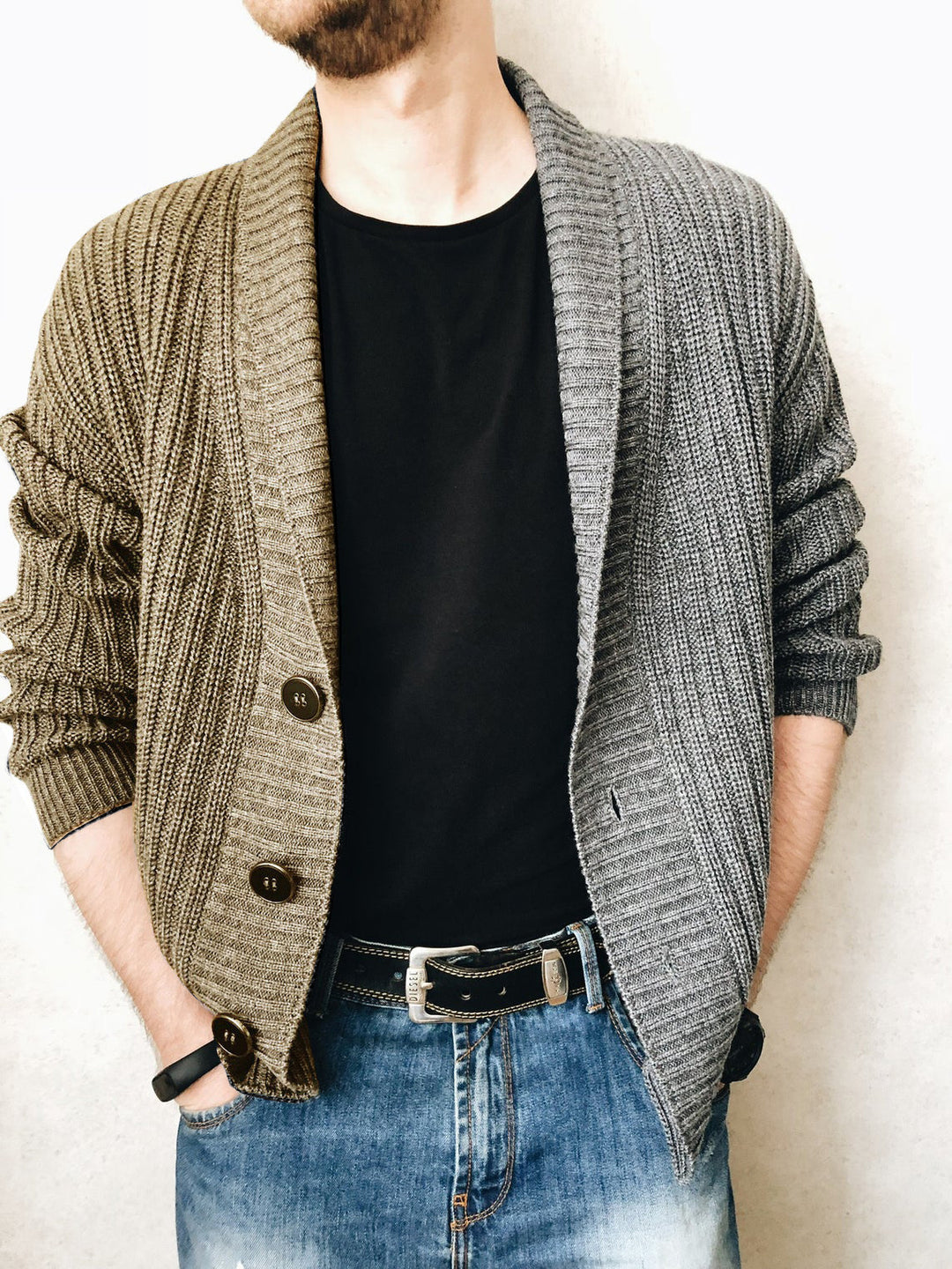 Herren Strickjacke mit strukturierter Oberfläche und modernen Knöpfen EB