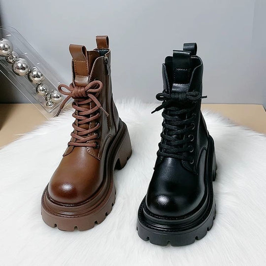 Damen Fashion-Stiefeletten mit hohem Blockabsatz und robustem Sohlenprofil EB