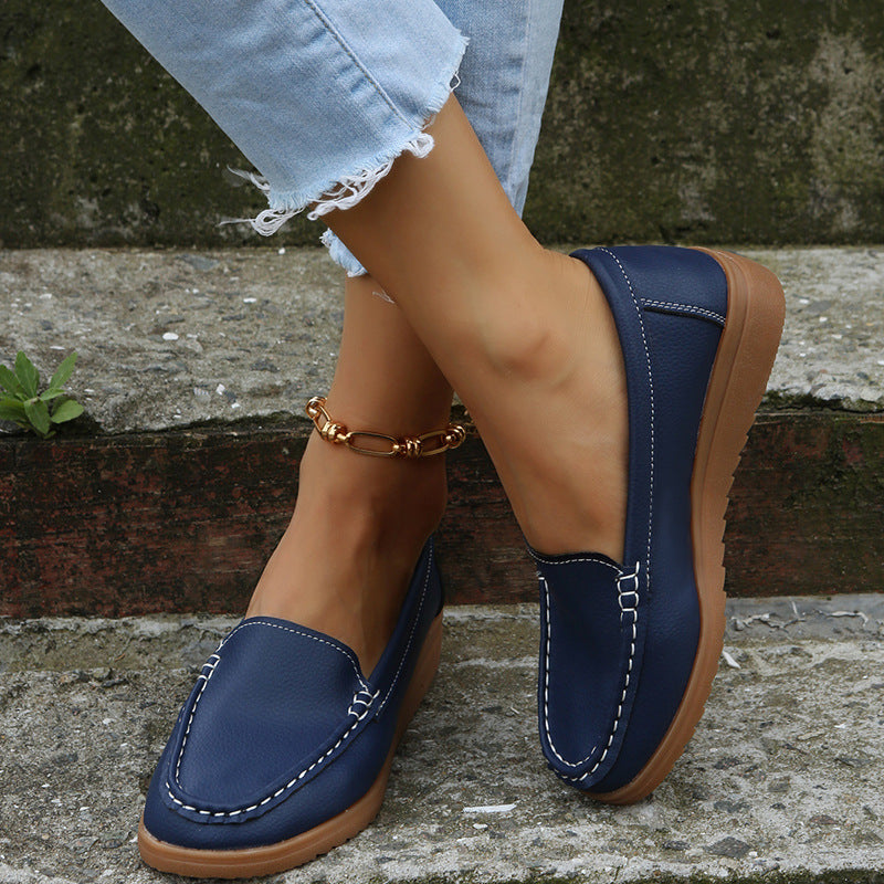 Damen lässige Slip-On Loafer mit ergonomischer Keilsohle, gepolstertem Komfortfußbett und dekorativer Kontrastnaht EB