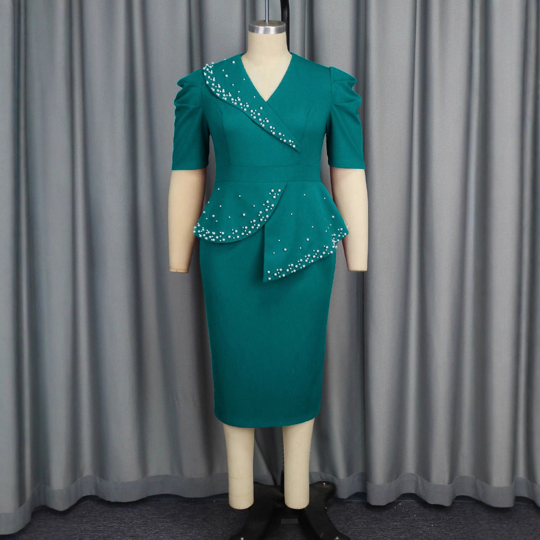 Damen figurbetontes Wickelkleid mit Rüschen und Perlenakzenten EB