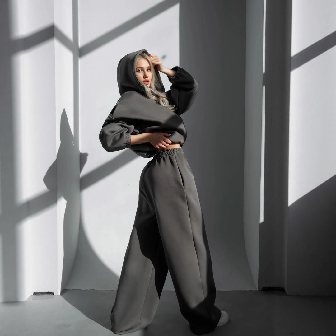 Damen gekürztes Scuba-Hoodie mit oversized Kapuze und elastischer High‑Waist Jogginghose Eichborn Berlin