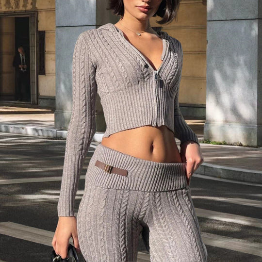 Damen Strickanzug mit Reißverschluss und weitem Bein EB