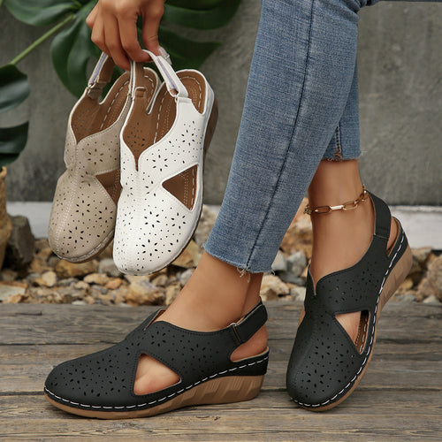 Damen Bequeme und elegante Sandalen mit luftigen Ausschnitten EB