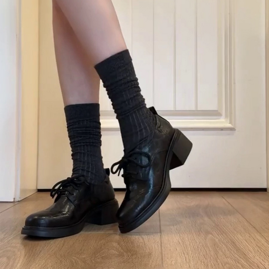 Damen Elegante Halbschuhe mit komfortablem Blockabsatz und individuell regulierbarem Schnürsystem EB