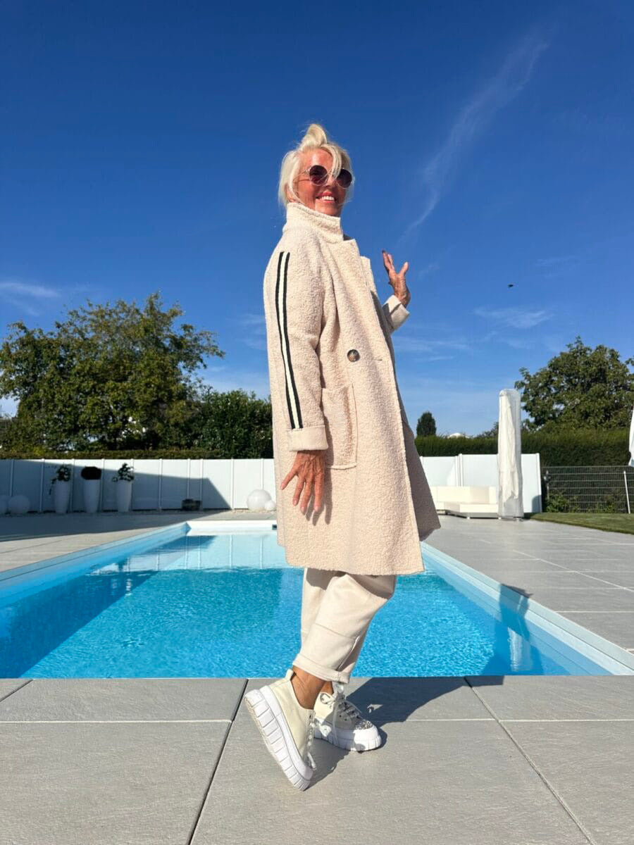 Damen Sportliche Longjacke mit praktischen Taschen und Streifenmotiv EB