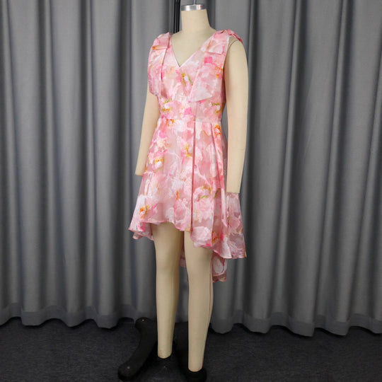 Damen Verspieltes Cocktailkleid mit asymmetrischem Saum und Rüschendetails EB