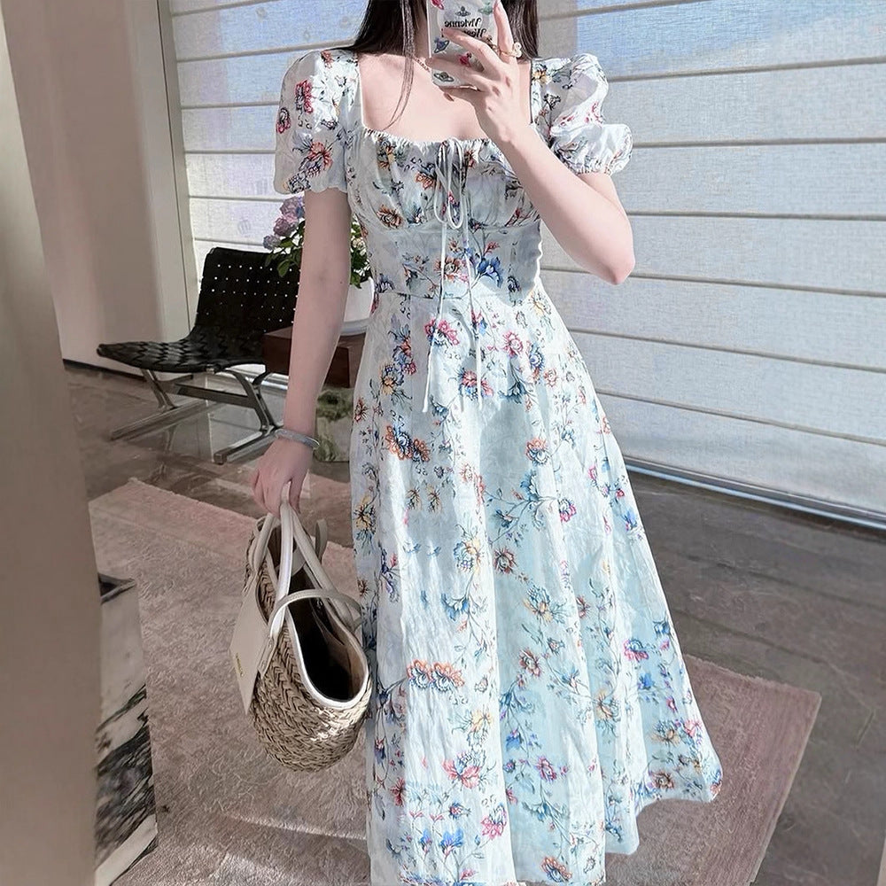 Damen Maxikleid mit raffiniertem Blumenprint und taillierter Silhouette EB