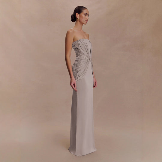 Damen Elegantes Minimalistisches Abendkleid mit Raffungen EB