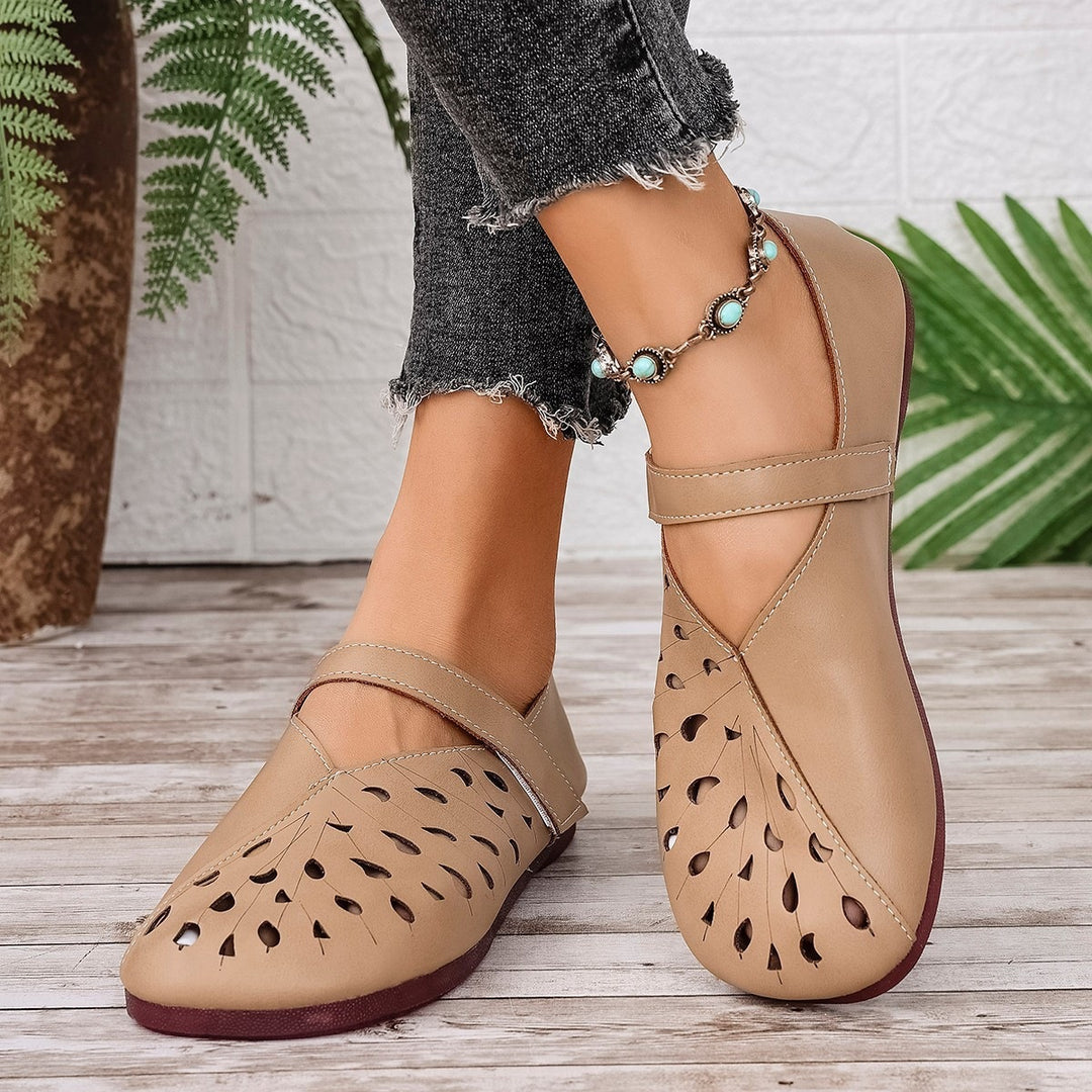 Damen bequeme Schlupfsandalen mit durchbrochenem Design EB